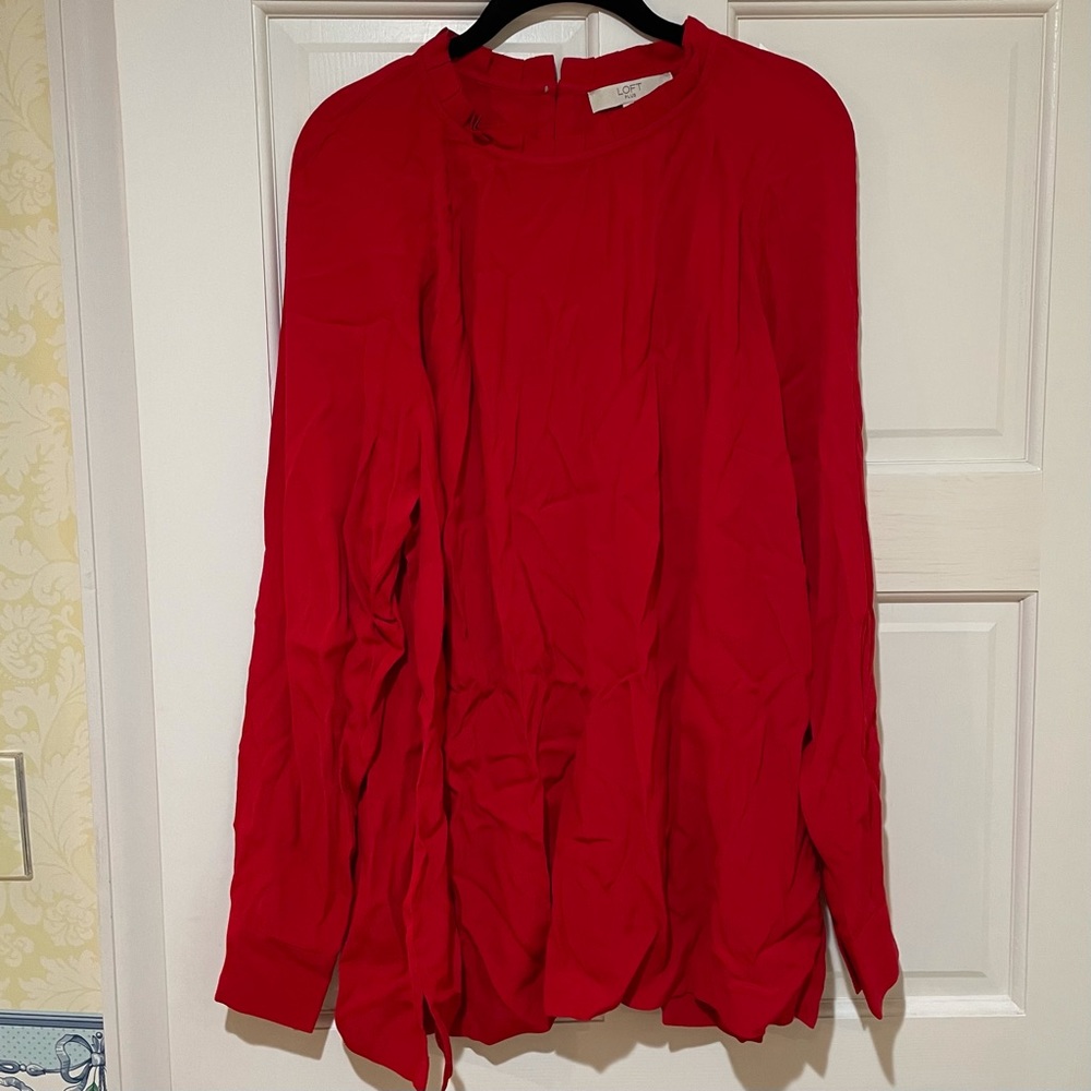 Loft Pleated Ruffle Neck flowy top